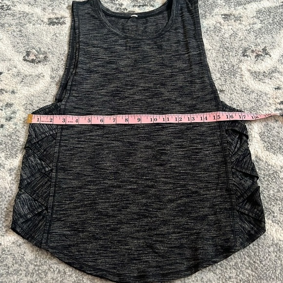 Lululemon Tank Top - Picture 5 of 10